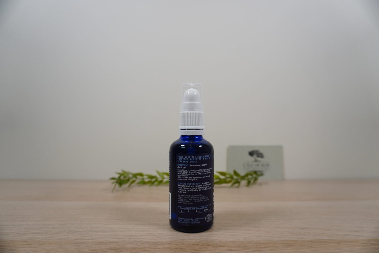 Huile végétale d’Amande Douce Bio – Peaux sensibles & bébé | Herbes & Traditions – Image 2