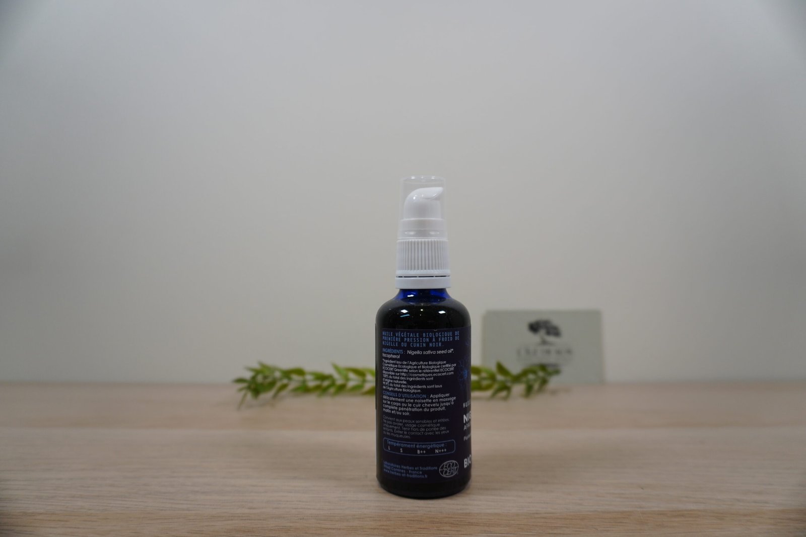 Huile végétale de Nigelle Bio – Peaux sensibles & cheveux secs | Herbes & Traditions – Image 2