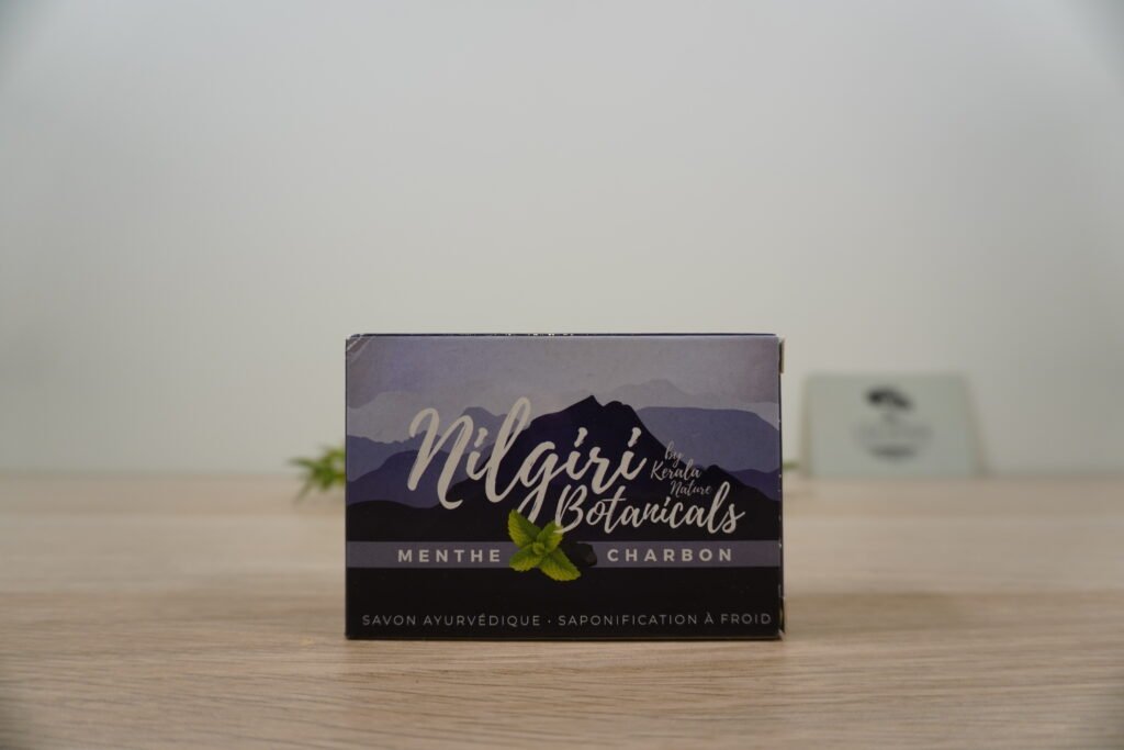 Savon Nilgiri Menthe Charbon